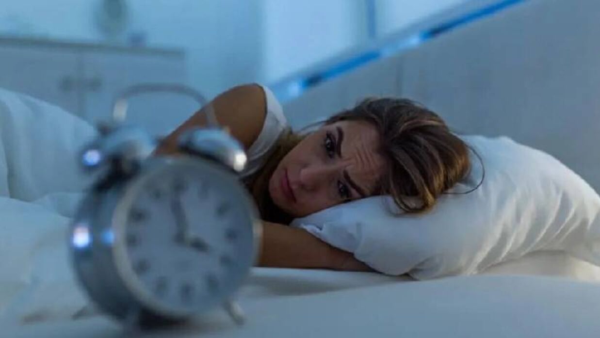 যেসব খাবারে বারবার ভেঙে যায় রাতের ঘুম