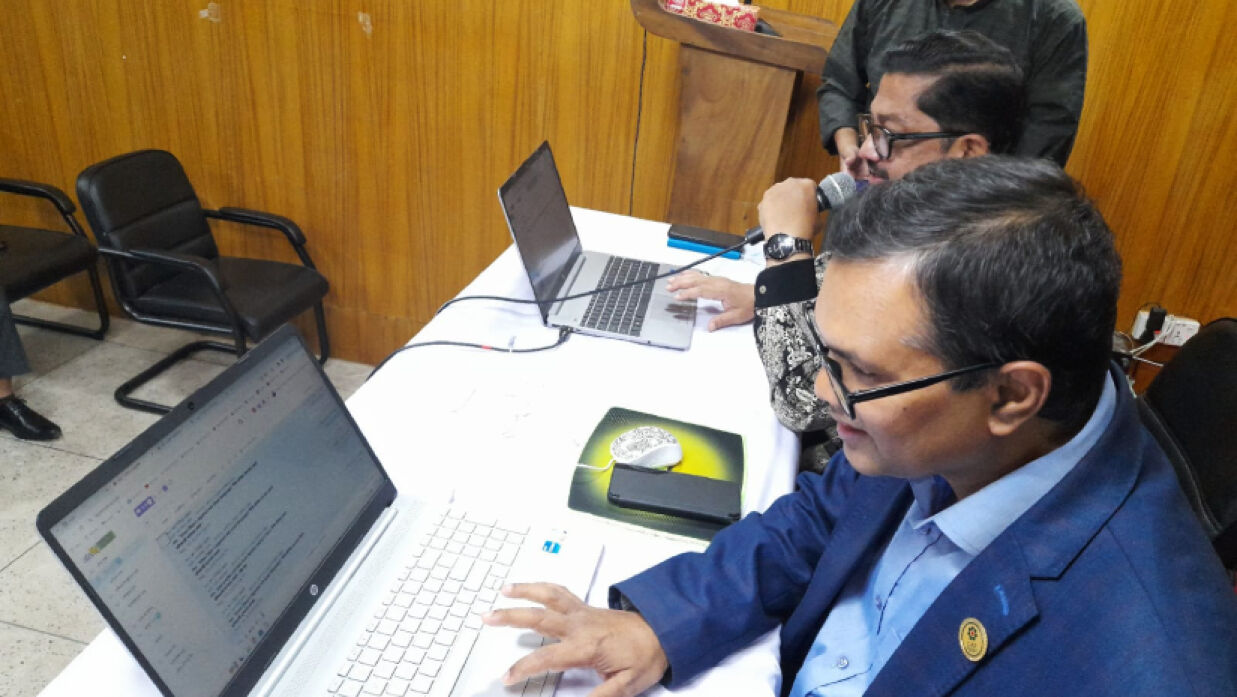 বরিশাল বিশ্ববিদ্যালয়ে এ কার্যক্রমের আনুষ্ঠানিক উদ্বোধন করেন উপাচার্য অধ্যাপক ড. মোহাম্মদ বদরুজ্জামান ভূঁইয়া
