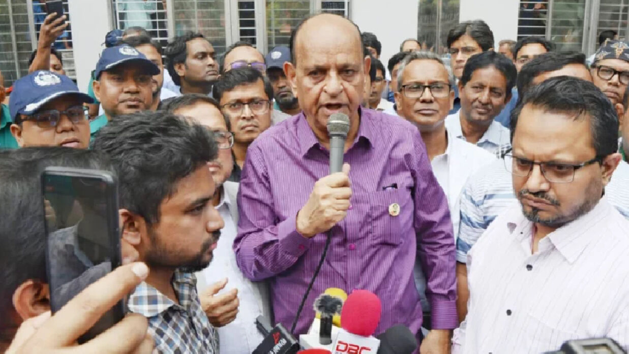 ইন্টার্ন চিকিৎসকদের দাবি পূরণের আশ্বাস স্বাস্থ্যমন্ত্রীর