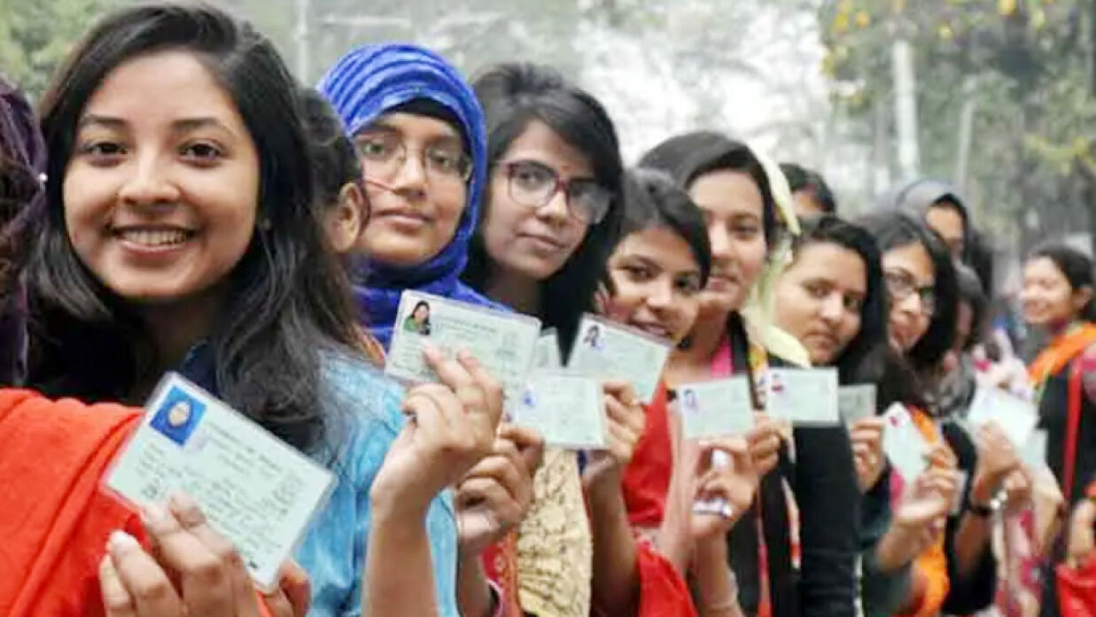 দেশে পুরুষের চেয়ে নারী সংখ্যায় বেশি ৩২ লাখ