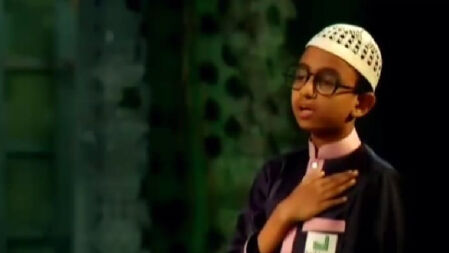 টেলিভিশনে নাসিদ পরিবেশন করে প্রশংসিত মাদ্রাসা শিক্ষার্থী মুন্তাকীম