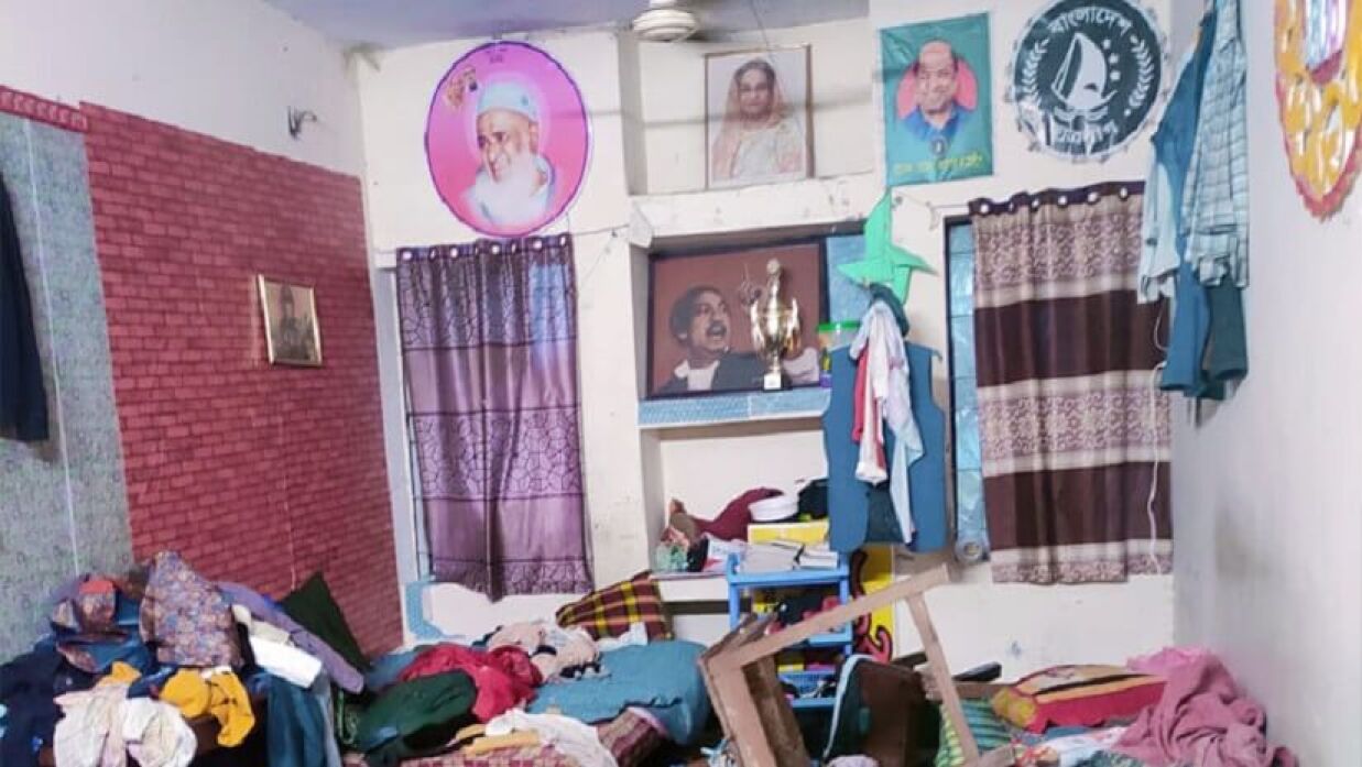 আধিপত্য বিস্তারে রাতে সংঘর্ষে জড়ালো ছাত্রলীগের দু’পক্ষ