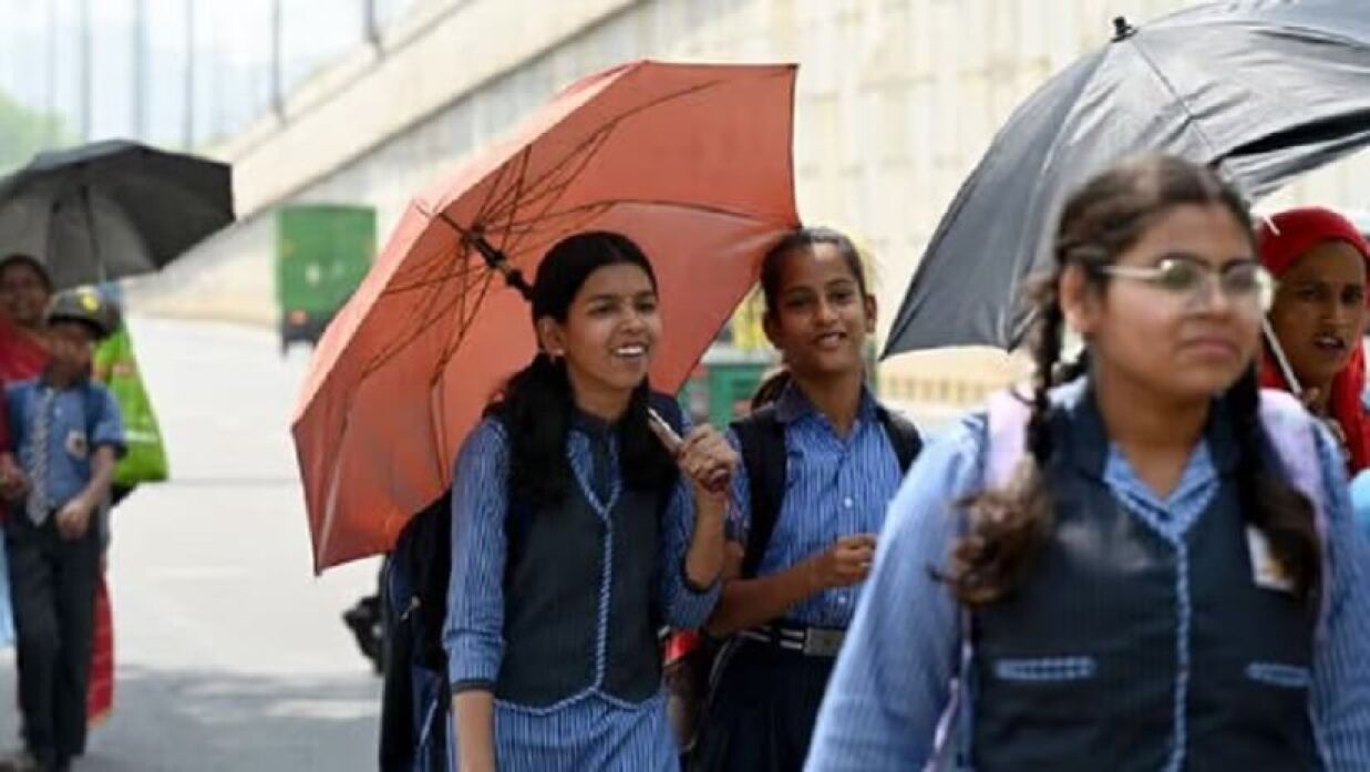 পশ্চিমবঙ্গের স্কুলে এগিয়ে আসছে গরমের ছুটি