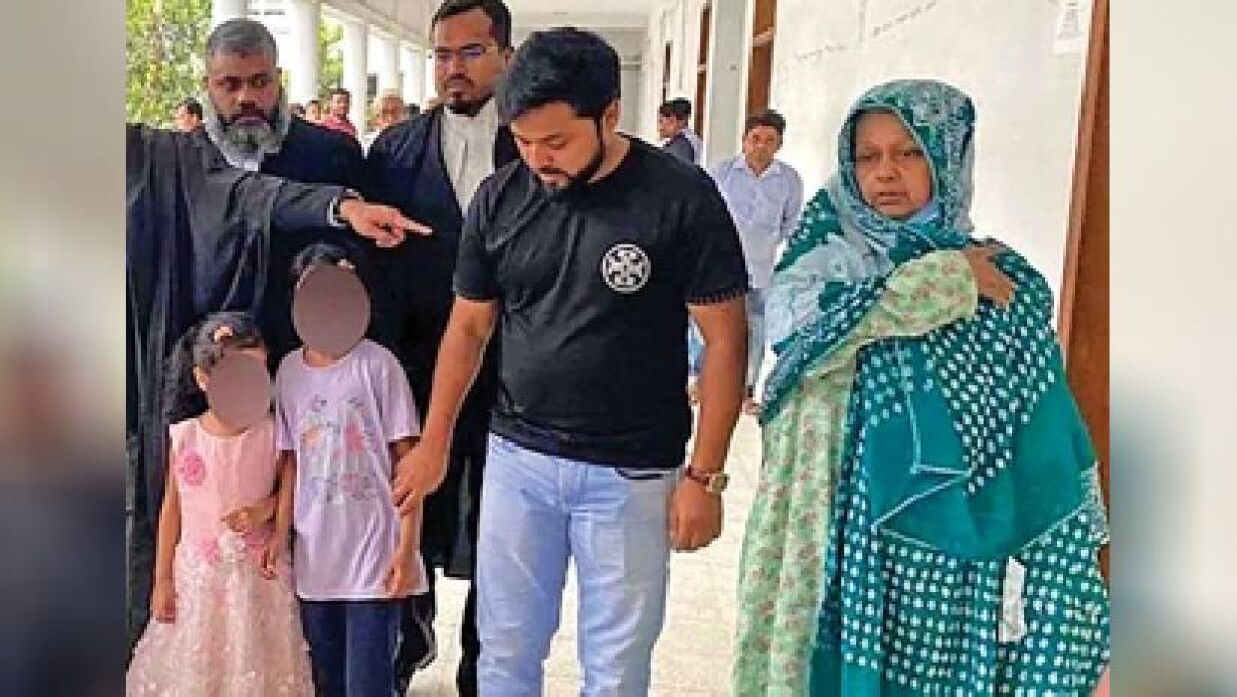 নাশকতার অভিযোগ, দুই শিশুর মায়ের জামিন হবে কি না জানা যাবে আজ