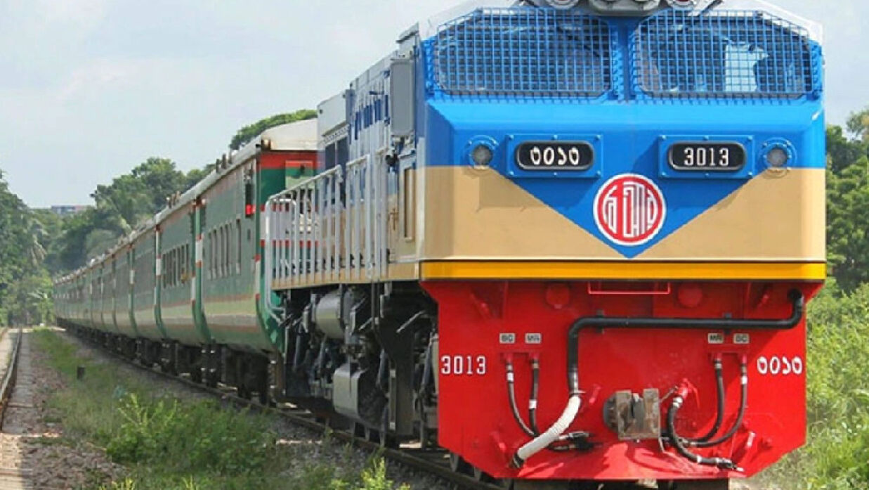 ট্রেনের ভাড়া বাড়ছে ৪ মে থেকে