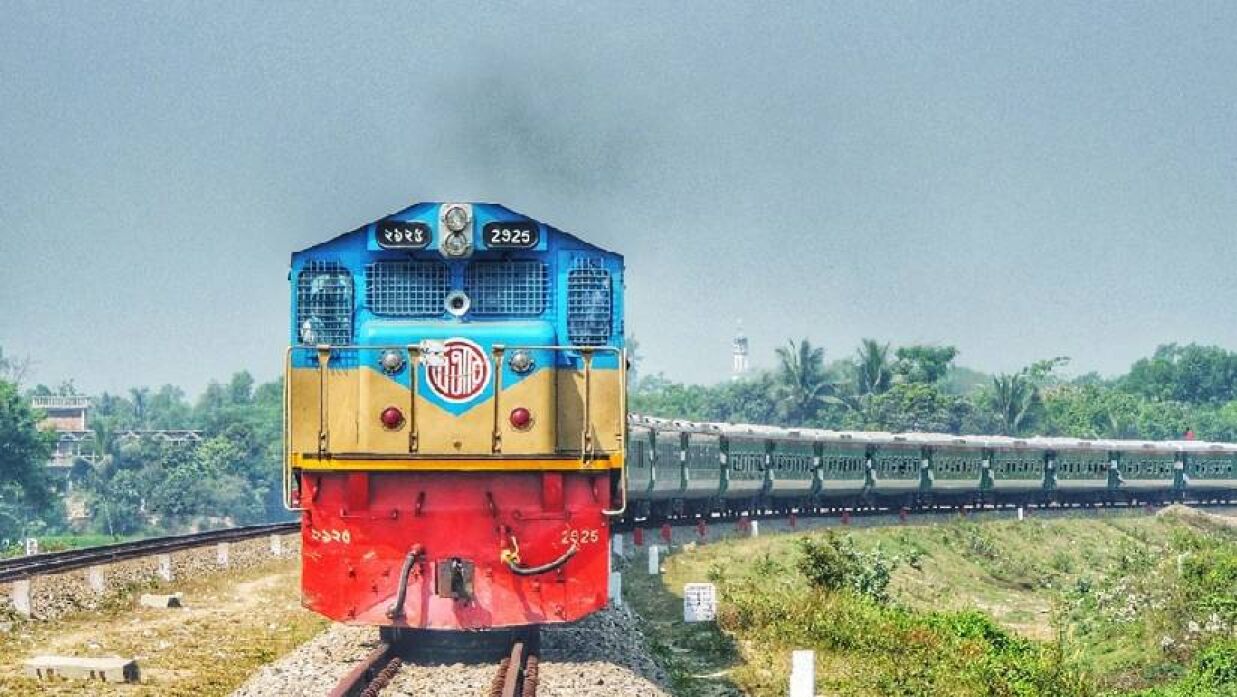 জেনে নিন কোন রুটে কত টাকা বাড়ছে ট্রেনের ভাড়া