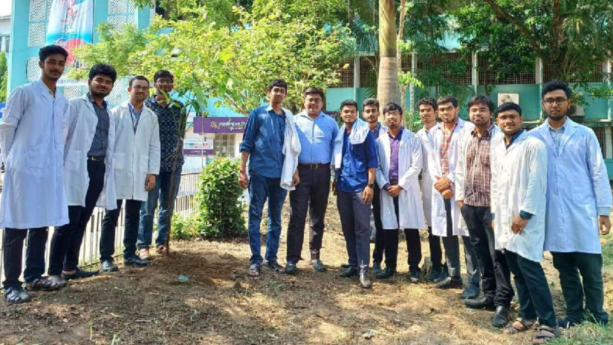 ওসমানী মেডিকেল কলেজ ছাত্রলীগের বৃক্ষরোপন