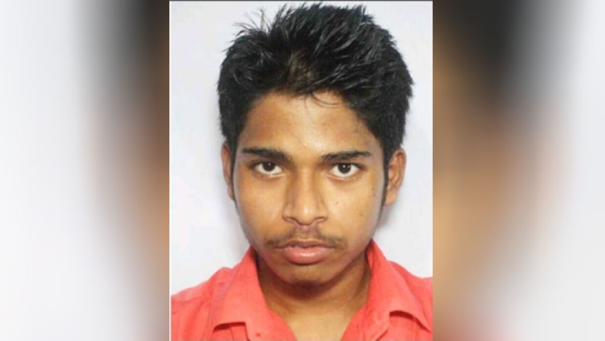 ঘাতক রা‌সেল‌