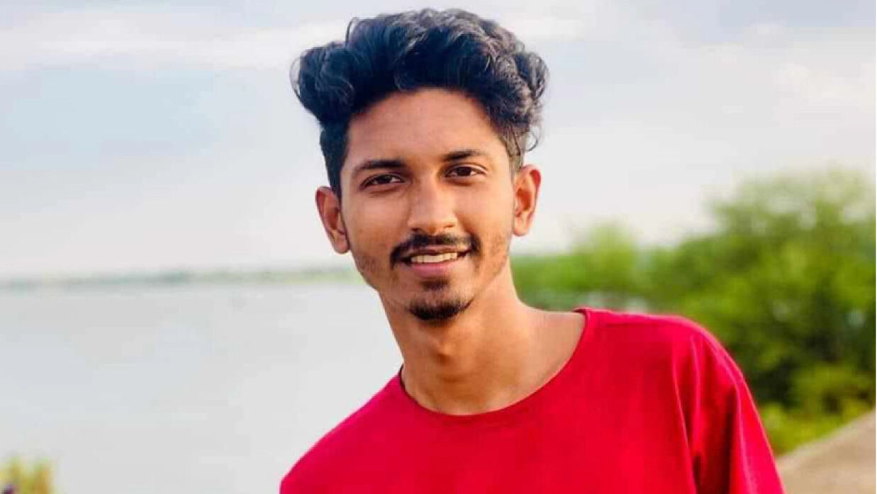 মোটরসাইকেল নিয়ন্ত্রণ হারিয়ে প্রাণ গেল কলেজছাত্রের