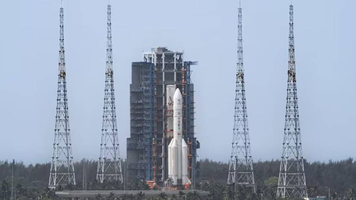 এবার চাঁদে যাচ্ছে পাকিস্তানের মহাকাশযান