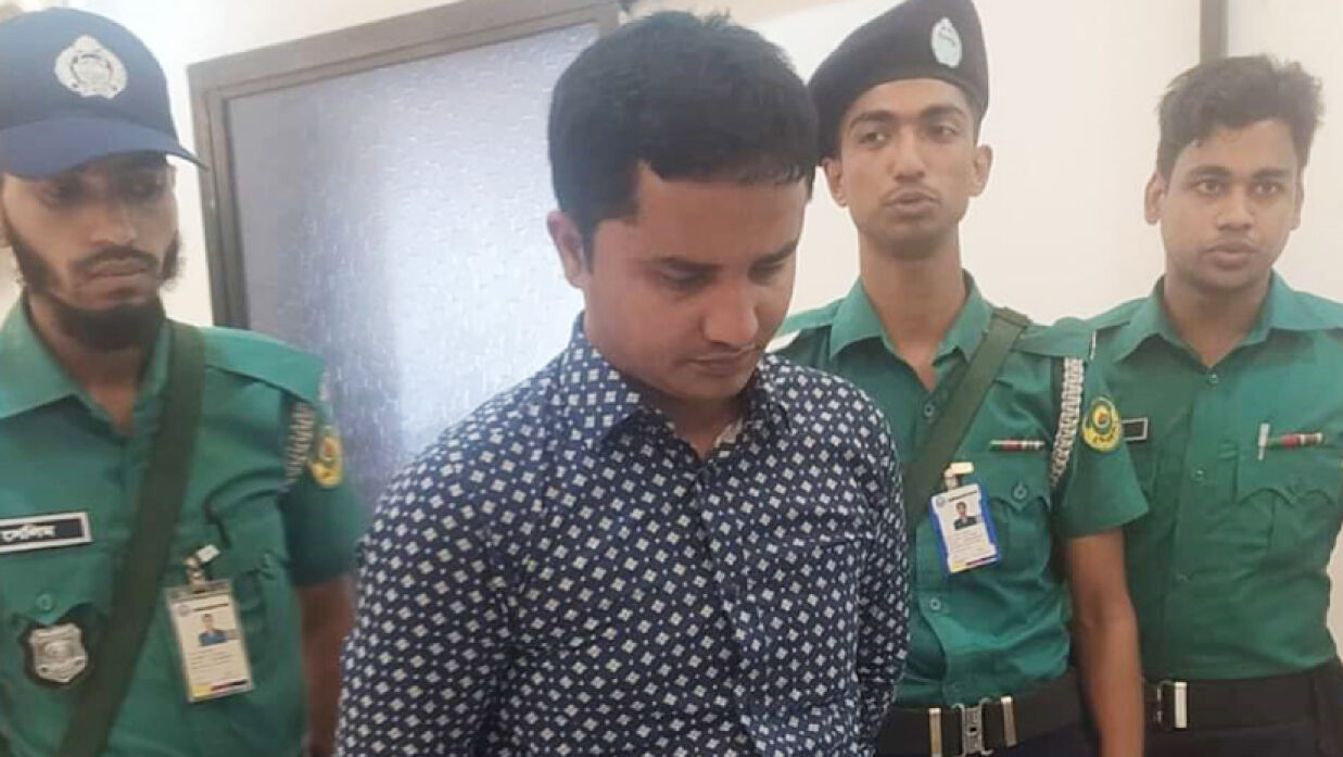 নিয়োগ পরীক্ষায় বন্ধুর প্রক্সি দিতে এসে ধরা, আব্দুর রউফের কারাদণ্ড