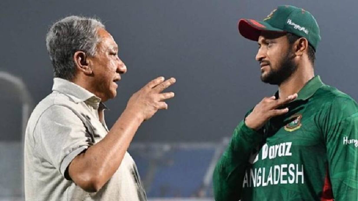 সেঞ্চুরির পর অভিমান করে ক্রীড়ামন্ত্রীকে ফোন সাকিবের