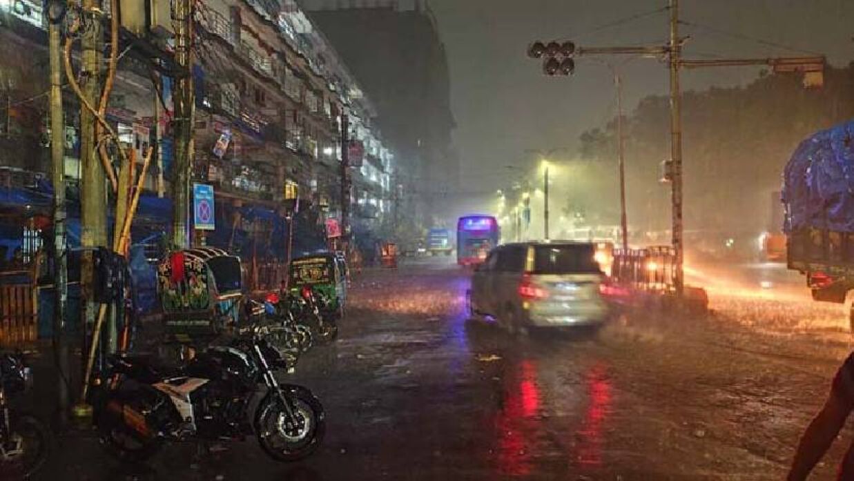 ঢাকায় ৩৬ মিলিমিটার বৃষ্টিপাত রেকর্ড