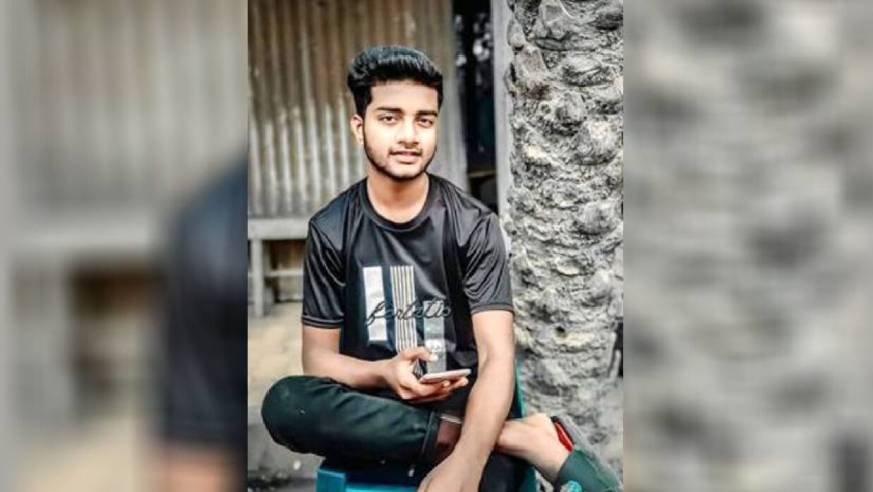 নাটোরে ট্রাক্টরের নিচে চাপা পড়ে স্কুলছাত্রের মৃত্যু