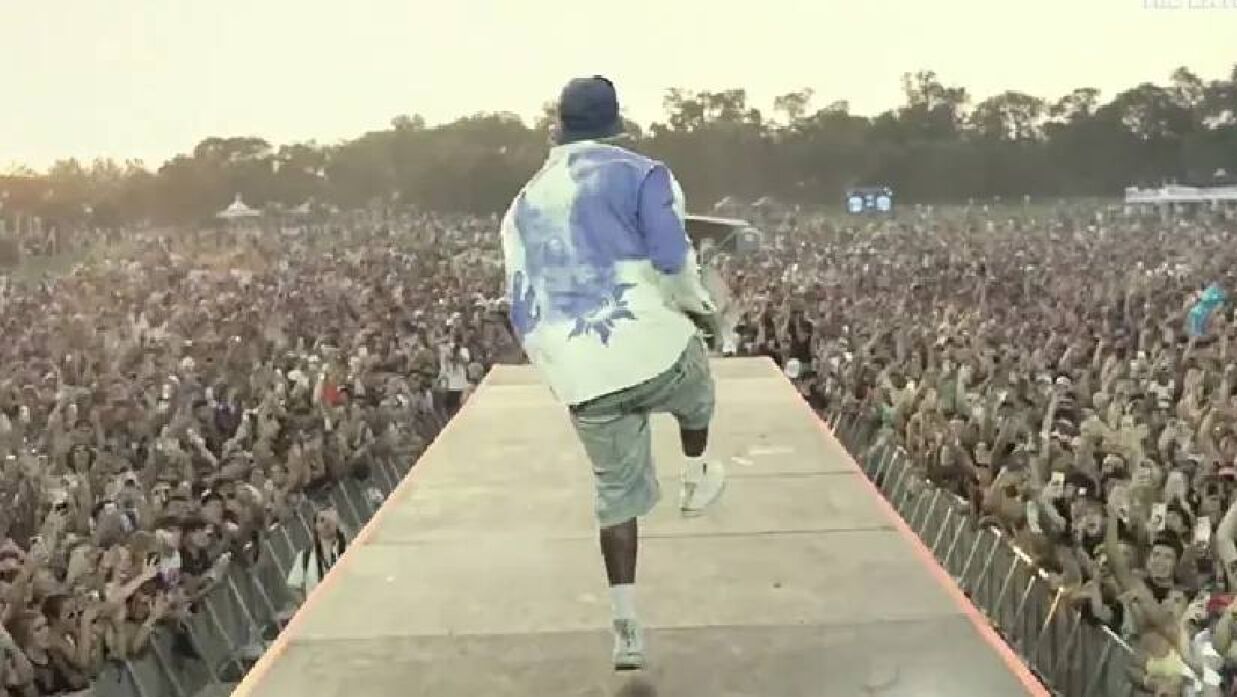 এআই দিয়ে করা কনসার্টের ভাইরাল ভিডিওর আসল ব্যক্তিটি কে?