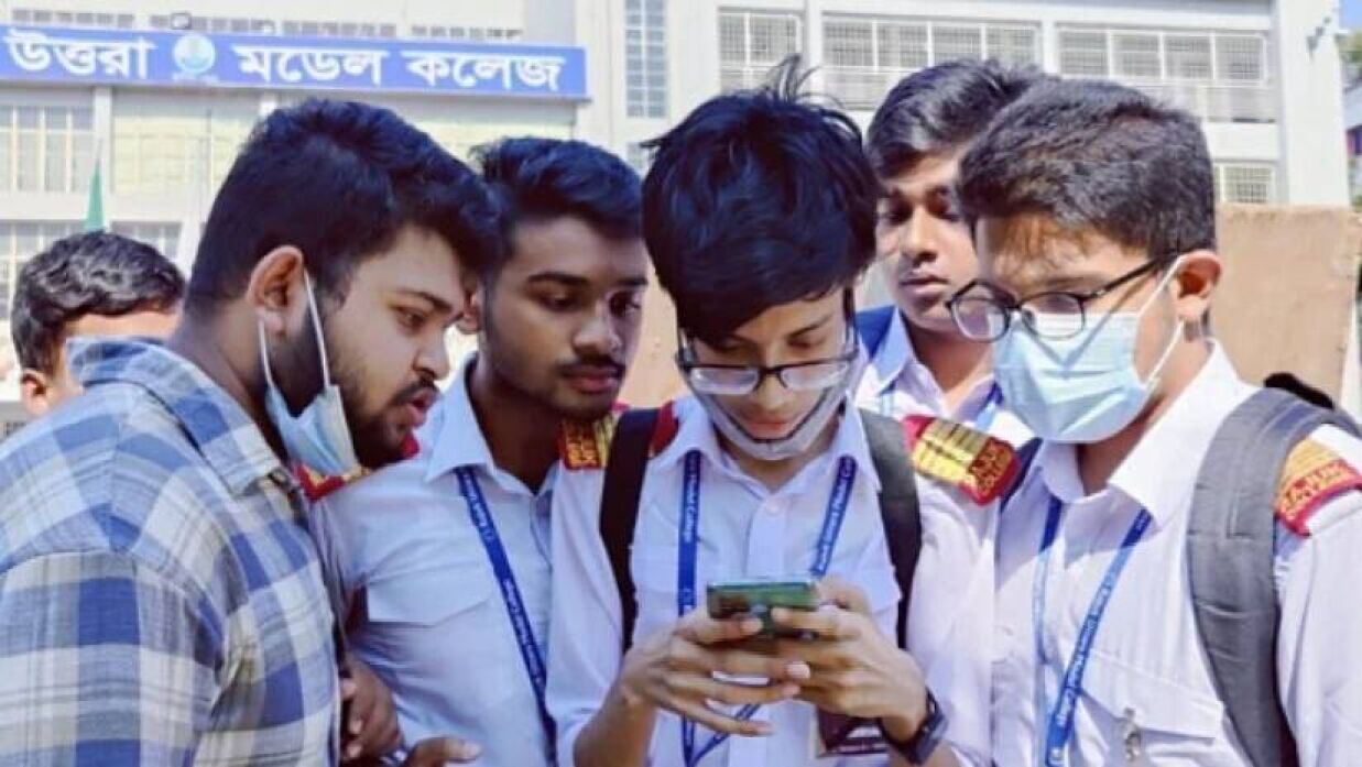 ঢাকা বোর্ডে এসএসসির ১ লাখ ৭৯ হাজার উত্তরপত্র পুনঃনিরীক্ষণের আবেদন জমা পড়েছে