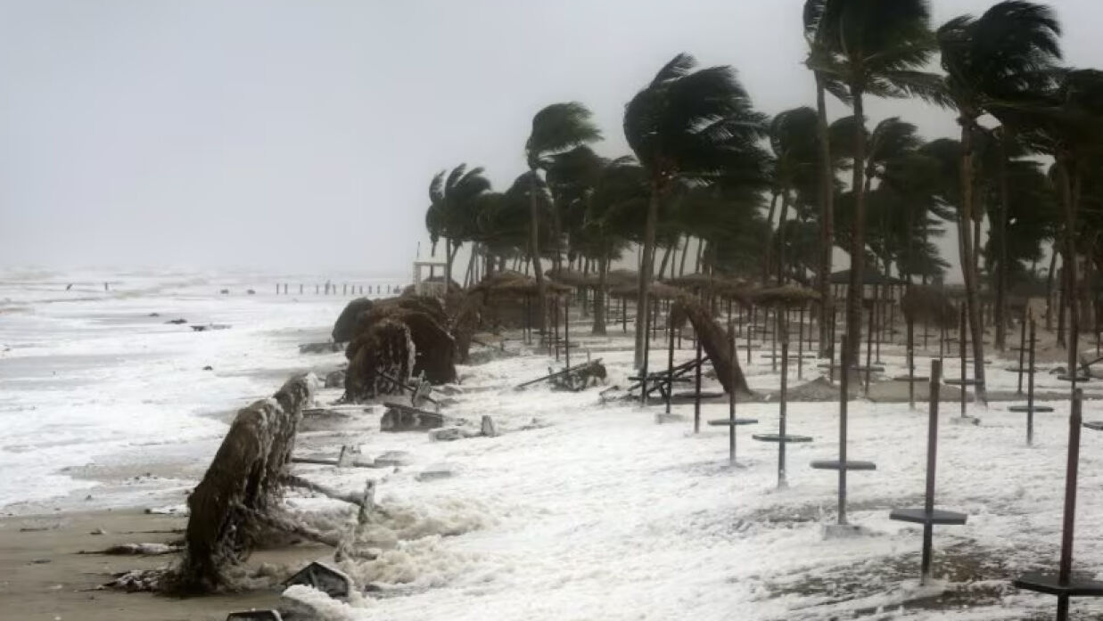 নিম্নচাপে রূপ নিল লঘুচাপ, সমুদ্রবন্দরে সতর্ক সংকেত