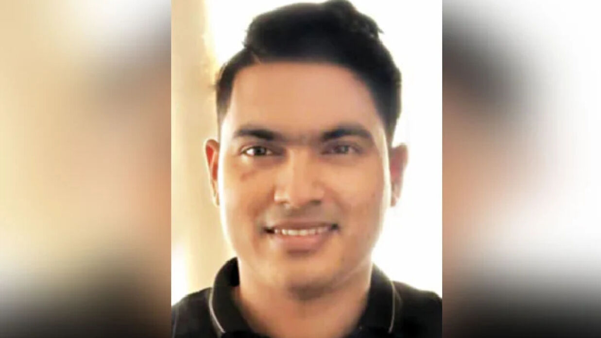 ‘এই রেপিস্ট ব্লাকমেইলারকে মেরে শান্তি নিলাম’ স্বামীকে খুন করে স্ত্রী কানাডায়