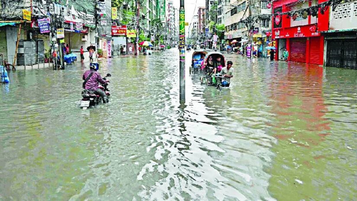 জুন মাসজুড়ে ভারী বৃষ্টির আভাস