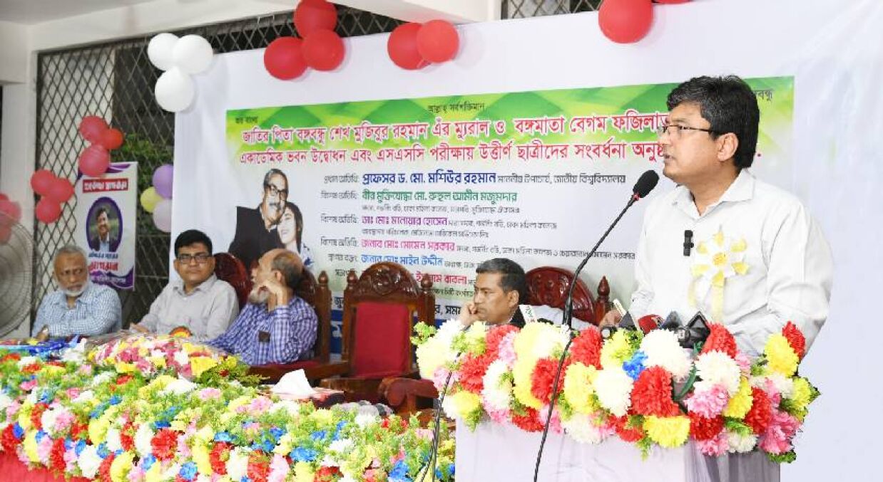 সংবর্ধনা অনুষ্ঠানে অতিথিরা