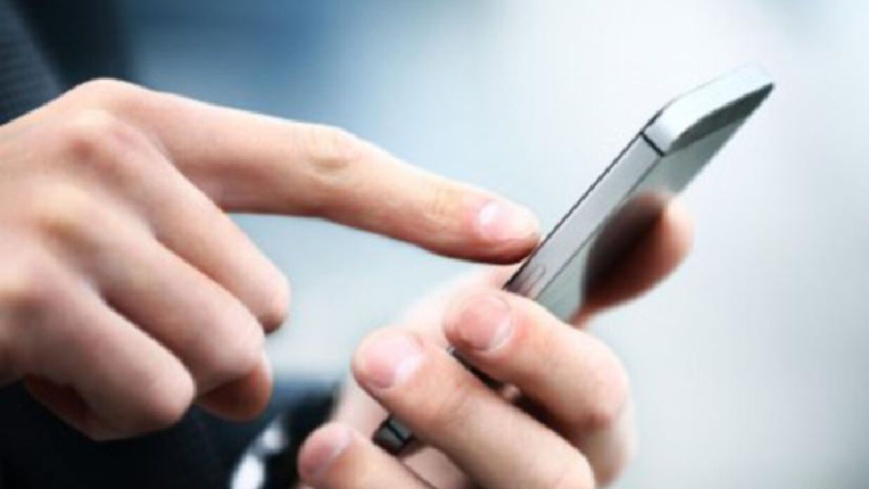 মুঠোফোন রিচার্জে প্রতি ১০০ টাকায় ২৮ টাকা কেটে রাখবে সরকার