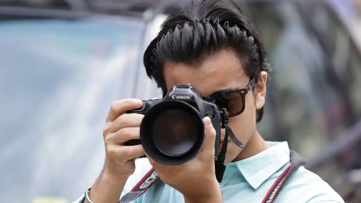 ফুডপান্ডা নেবে ফটোগ্রাফার