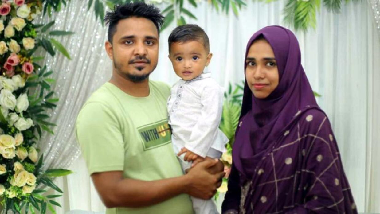 বাবা-মায়ের সাথে নাফজি তানিম