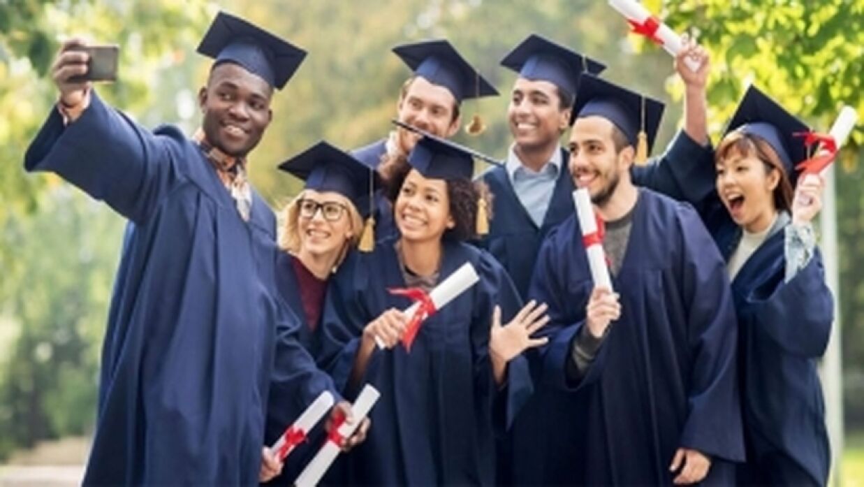 ফুল-ফ্রি স্কলারশিপে দ্যা ওয়ান ইয়াং ওয়ার্ল্ড সামিটে অংশগ্রহণের সুযোগ