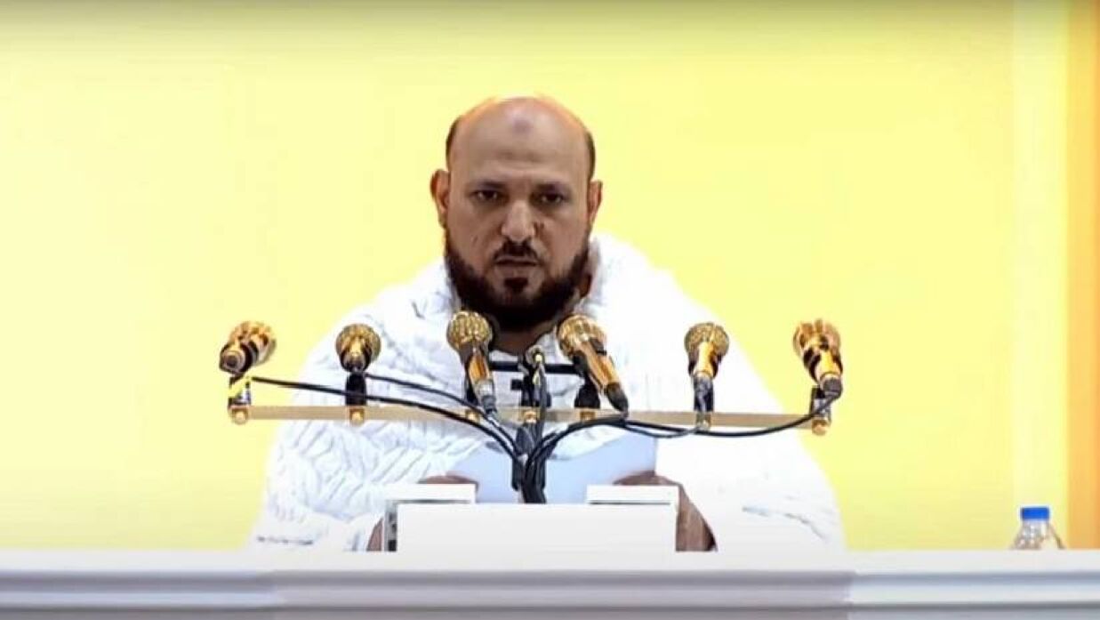 মসজিদুল হারামের ইমাম ও খতিব শায়েখ মাহের আল মুয়াইকিলি
