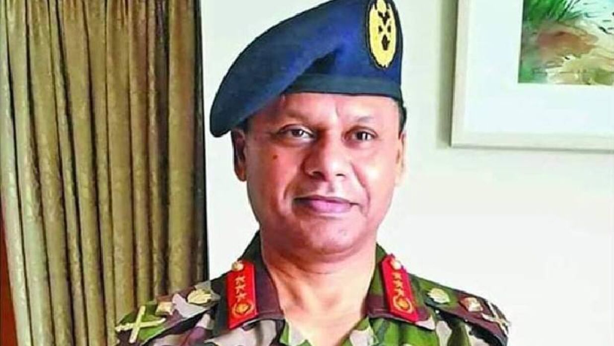 অবসরের পর শিক্ষকতায় পেশায় যাওয়ার ইঙ্গিত দিলেন সেনাপ্রধান