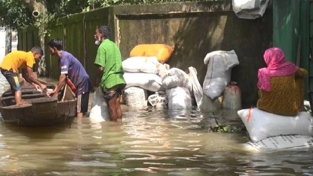 বন্যার পানিতে প্রাণ গেল দুই শিশুর  