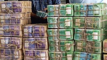 প্রিমিয়ার ব্যাংকের চার কর্মকর্তা মিলে সাড়ে তিন হাজার কোটি টাকা আত্মসাৎ