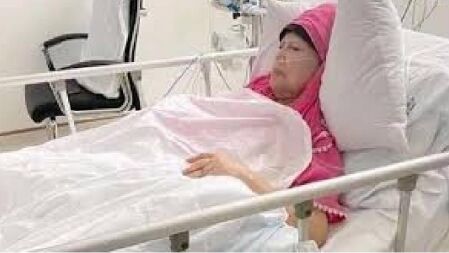 ‘খালেদা জিয়ার কিছু হলে সরকার সম্পূর্ণরূপে দায়ী থাকবে’: রাজশাহীর ৮১ বিশিষ্ট পেশাজীবী