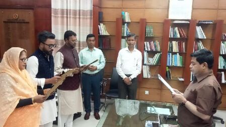 সাতক্ষীরা সদর উপজেলা চেয়ারম্যান ও দুই ভাইস চেয়ারম্যানের শপথ গ্রহণ 