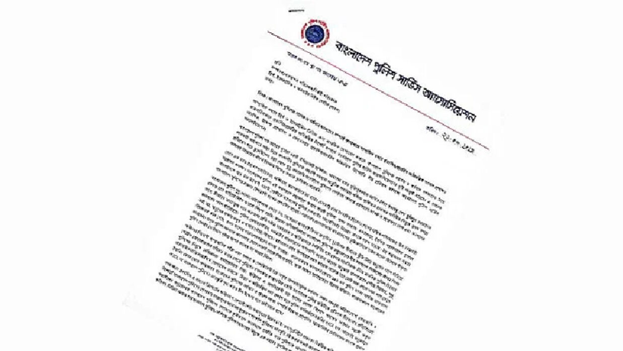 বিবৃতি পাল্টা বিবৃতির মধ্যে হঠাৎ পুলিশের সঙ্গে সাংবাদিকদের বৈঠক