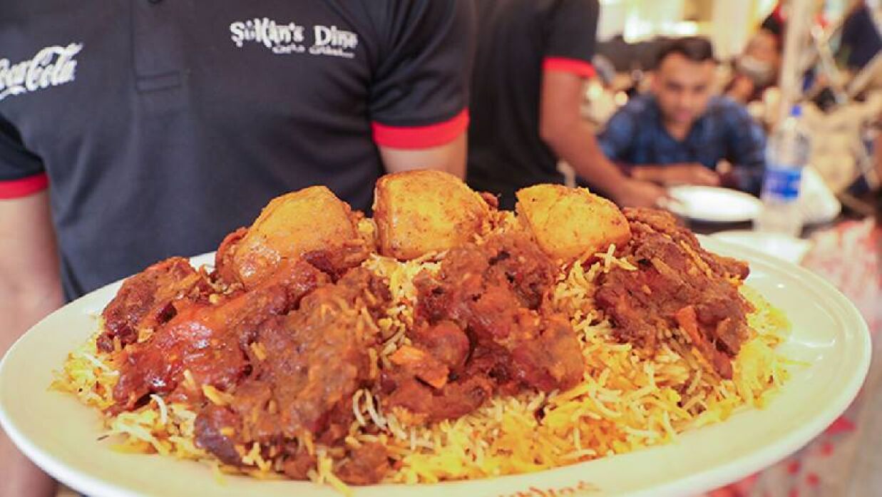 ম্যানেজার পদে চাকরি দিচ্ছে সুলতান’স ডাইন