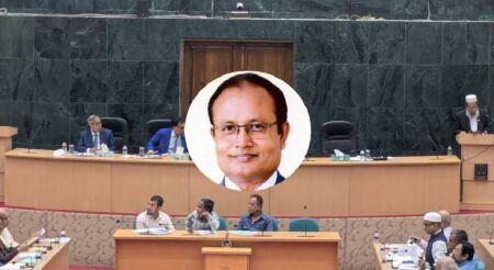 প্রশাসন থেকে ছাত্রসংগঠন ঢাবির সর্বত্রই চলছে একনায়কতন্ত্র