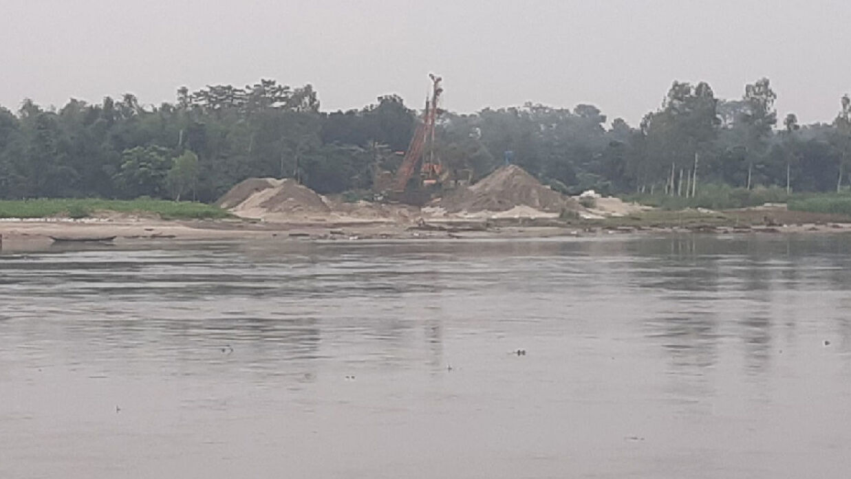 নৌকাডুবিতে ৭২ জনের প্রাণহানির পর নির্মাণ হচ্ছে সেতু