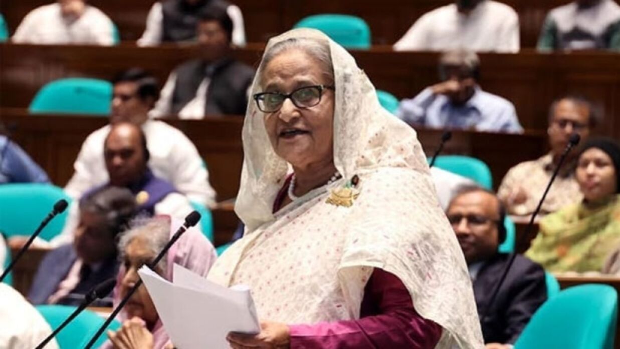 সংসদে বক্তব্য দিচ্ছেন প্রধানমন্ত্রী