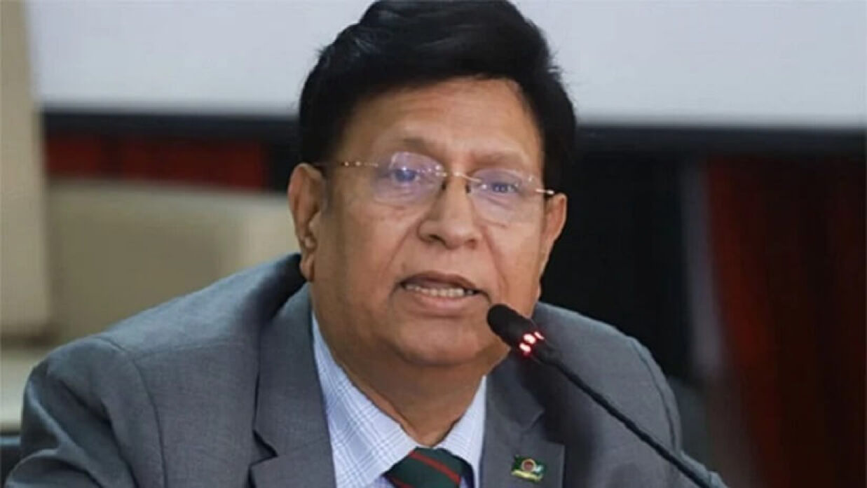 বদলি নয়, দুর্নীতিবাজদের সম্পদ নিলামে বিক্রি করতে হবে: কড়া প্রতিবাদ সাবেক পররাষ্ট্রমন্ত্রীর