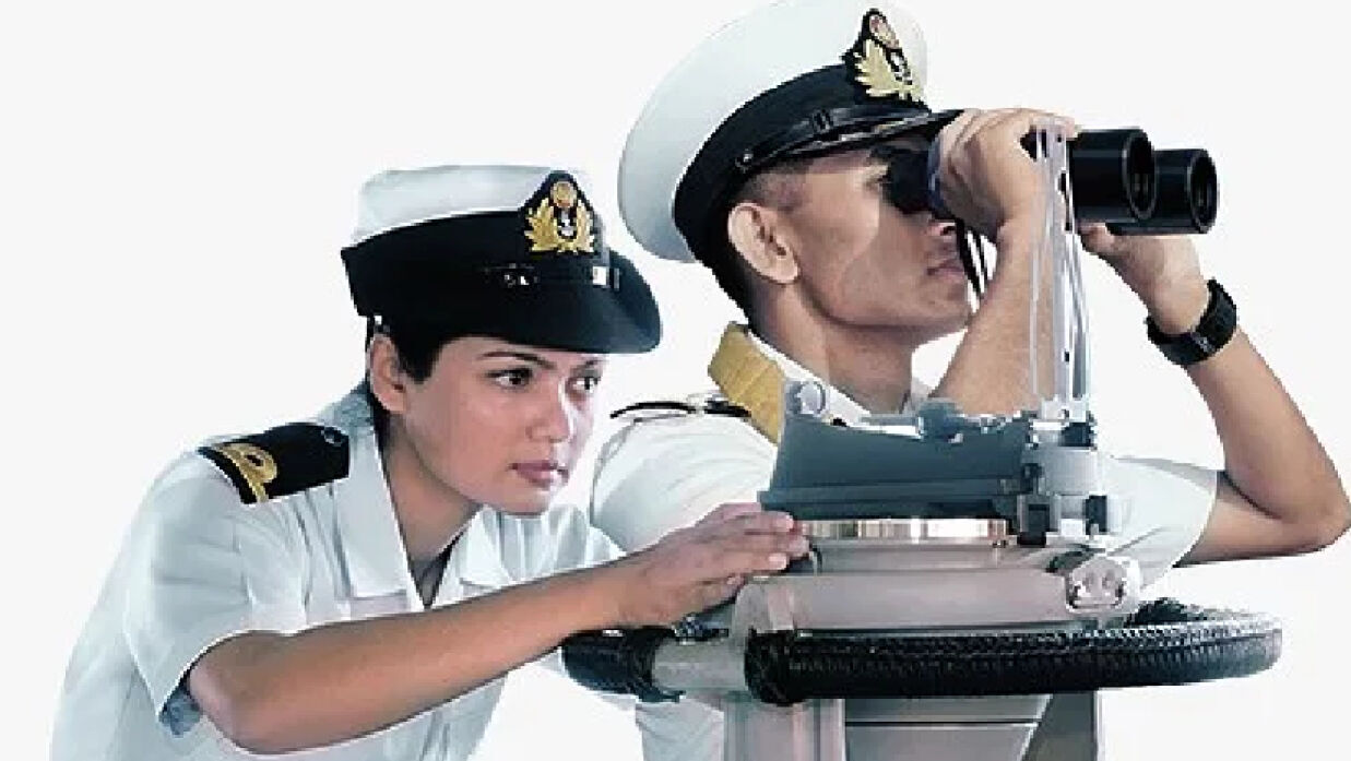 স্নাতক পাসে কমিশন্ড অফিসার নেবে নৌবাহিনী, আবেদন শেষ কাল