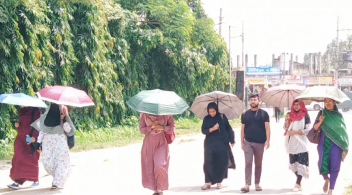‘ক্যাম্পাস বন্ধ হয়ে যাবে জানলে বাসা থেকে আসতাম না’