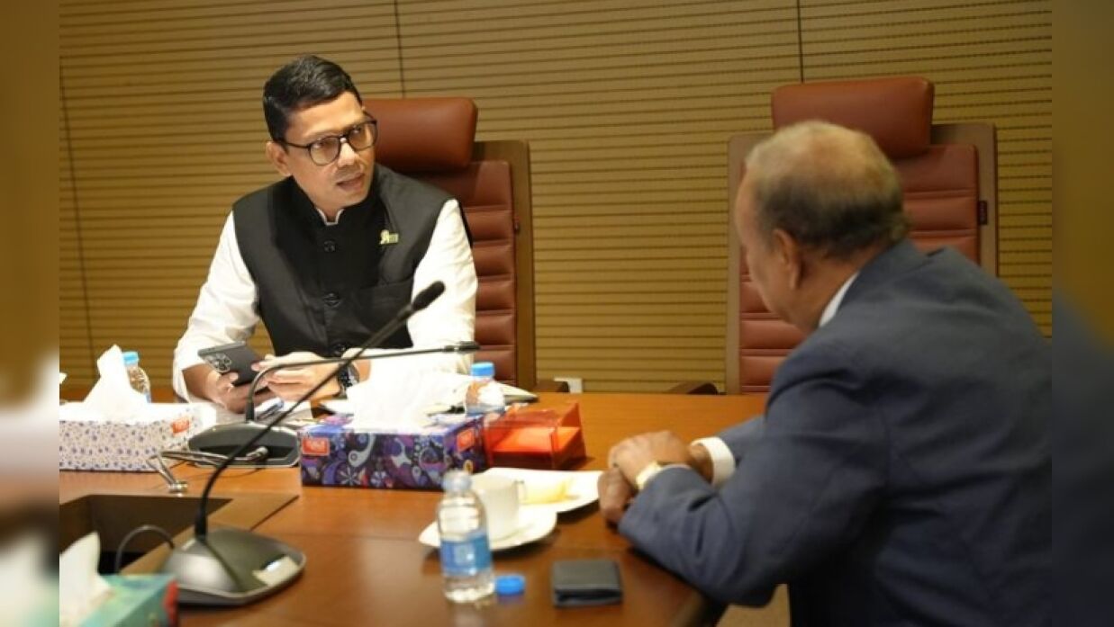 জুনাইদ আহমেদ পলকের সঙ্গে ড. অনিল কেজরীওয়াল