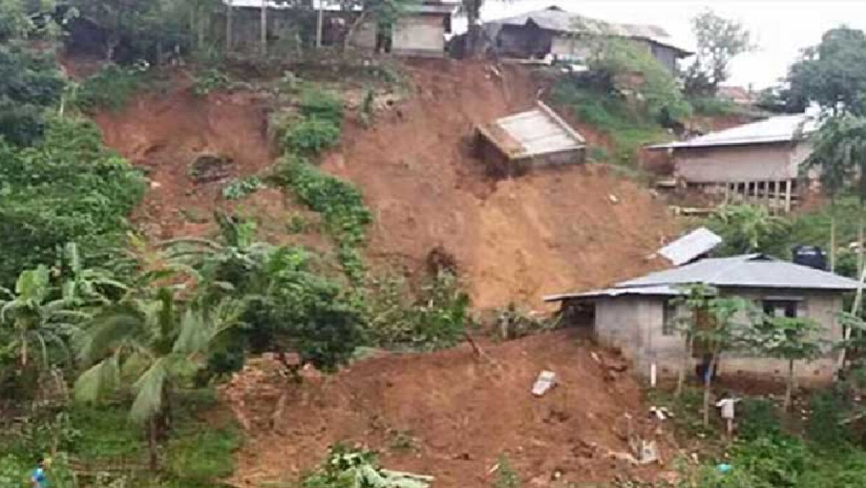 পাহাড় ধসে কক্সবাজারে শিশুসহ ২ জনের মৃত্যু