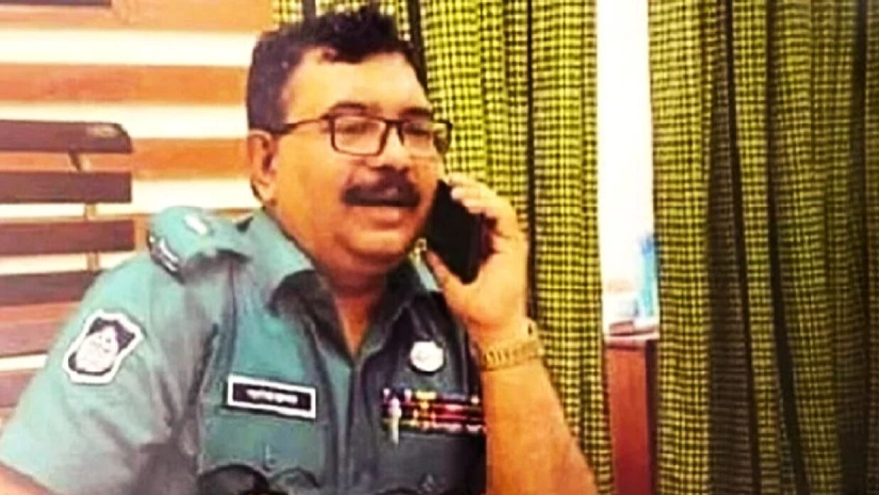 আসামিদের মধ্যাহ্নভোজের টাকা নয়ছয়, এডিসি কামরুলকে চাকরি থেকে বরখাস্তের সুপারিশ