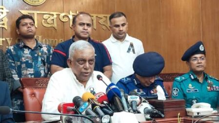 কাল থেকে ঢাকাসহ চার জেলায় কারফিউ শিথিল থাকবে ১৫ ঘণ্টা