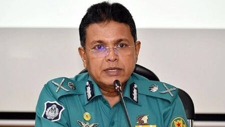 কারফিউ চলাকালে জরুরি প্রয়োজন ছাড়া বের হলেই ব্যবস্থা: ডিএমপি কমিশনার