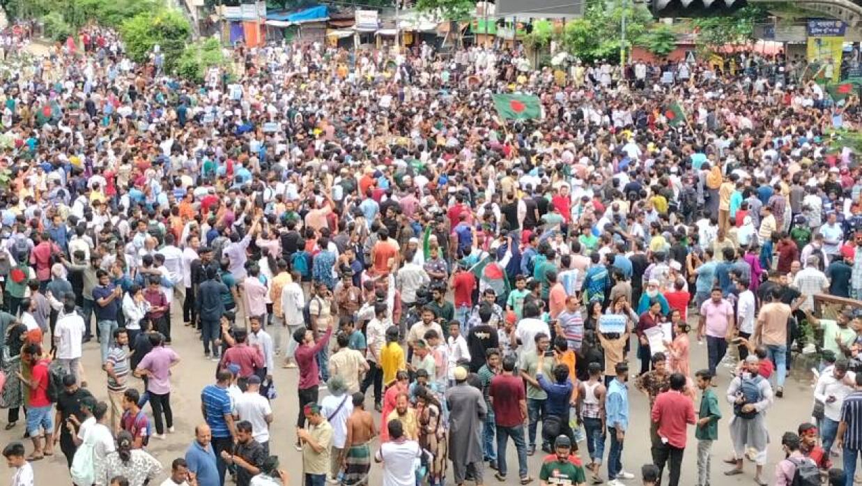 অন্তর্বর্তীকালীন সরকারে আলোচনায় যারা