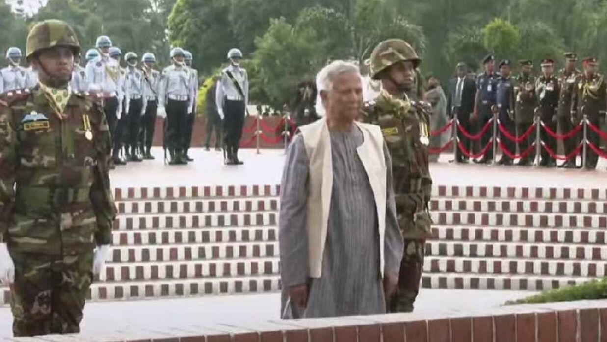 জাতীয় স্মৃতিসৌধে শ্রদ্ধা