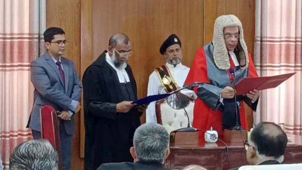 শপথ নিলেন আপিল বিভাগের চার বিচারপতি